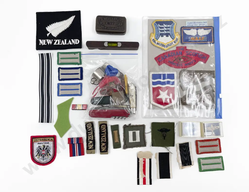 Qty NZ and Other Military Cloth Badges Pocket Knives and various Image 1++