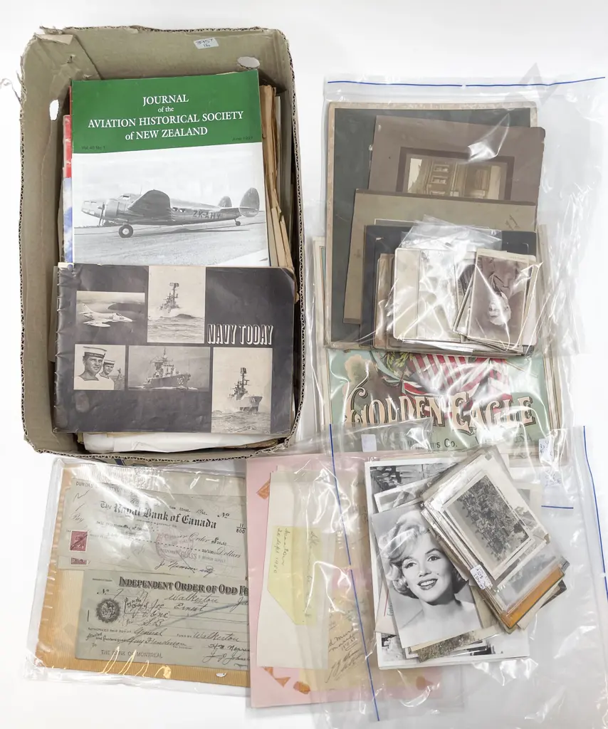 Golden Eagle Tobacco Crate Box Labels with Ascot and The Derby Labels (8) Image 1++