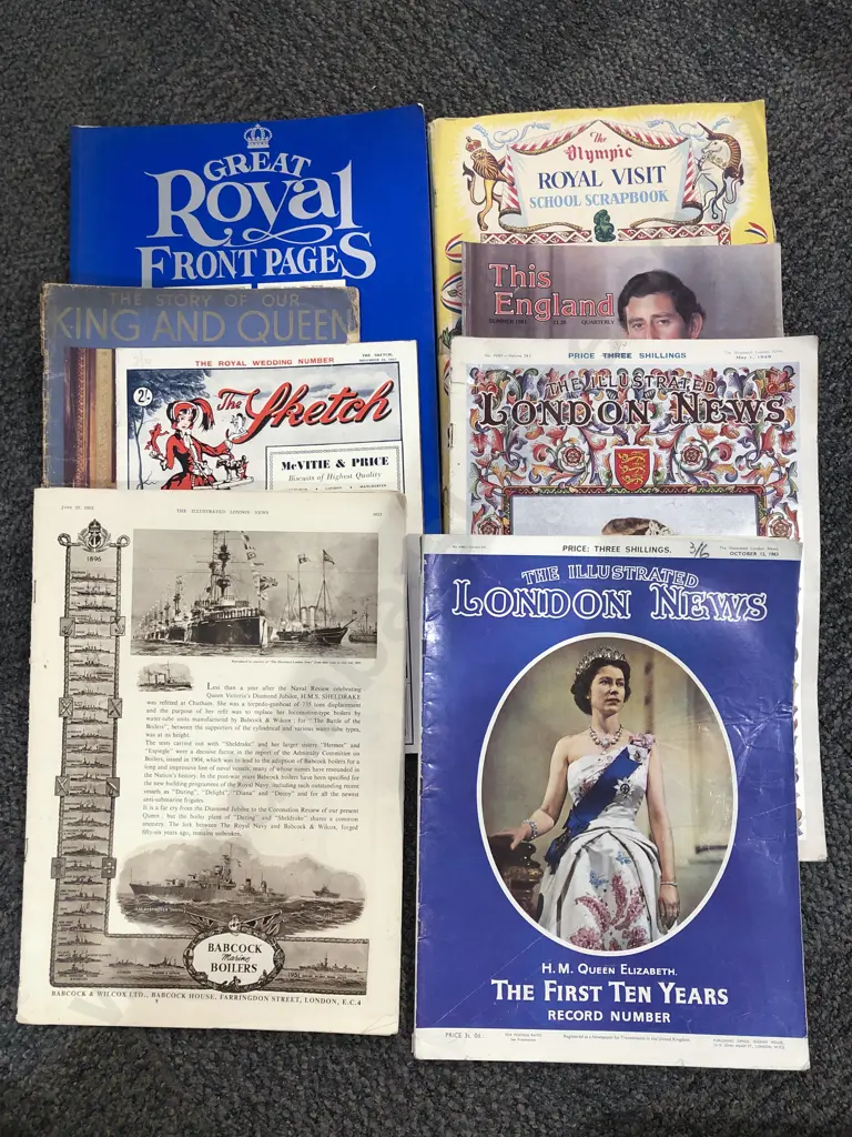 Quantity of Assorted Royal Ephemera etc Image 1++