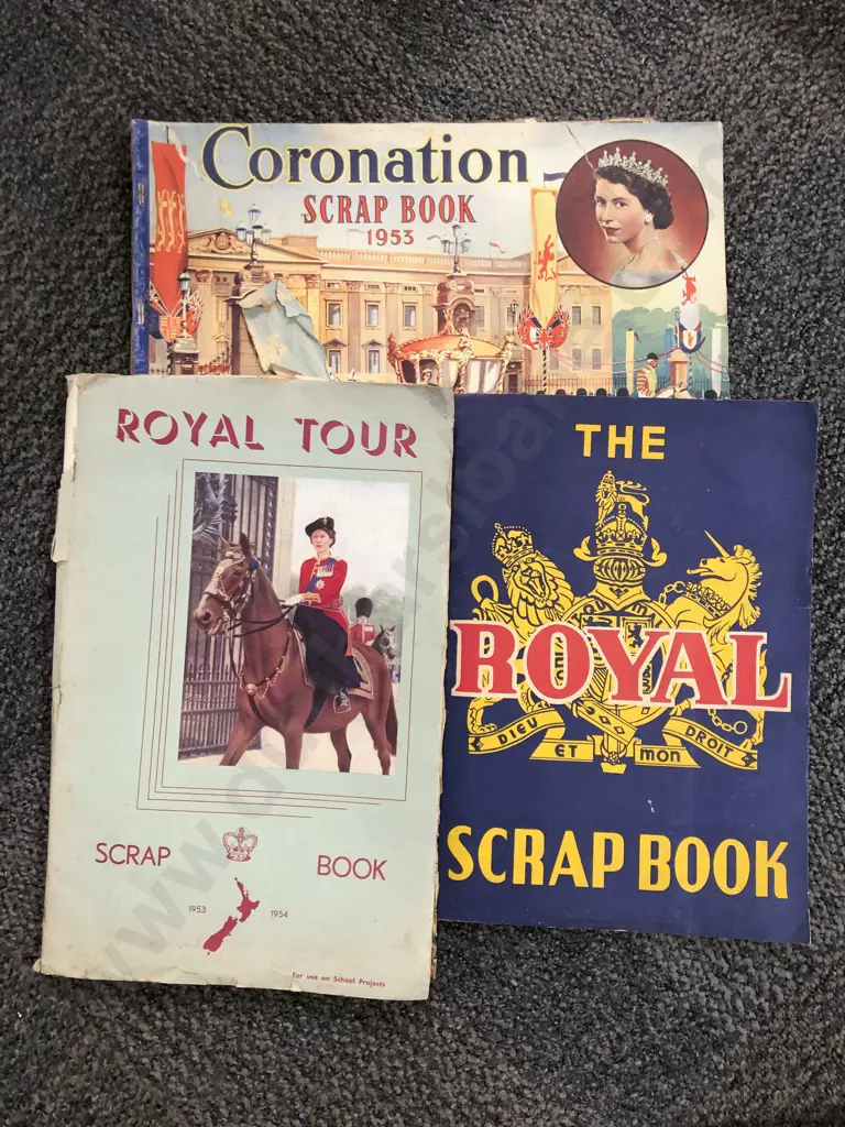 Quantity of Assorted Royal Periodicals and Ephemera etc Image 1++