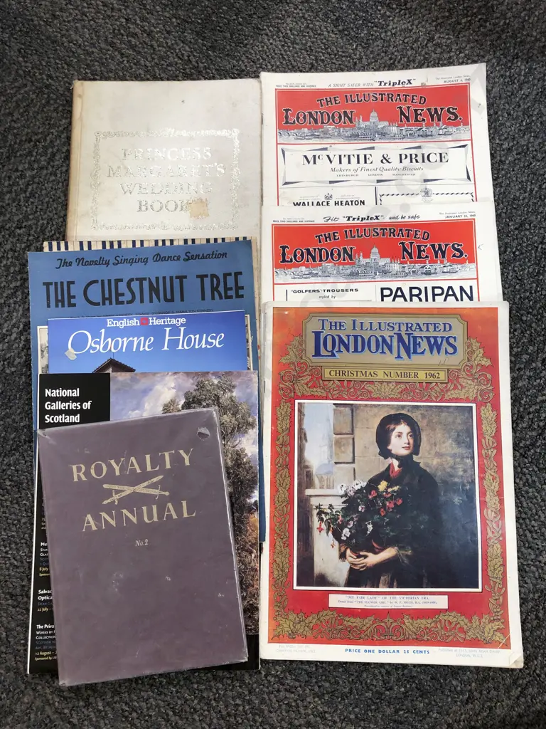 Quantity of Assorted Royal Periodicals and Ephemera etc Image 1++