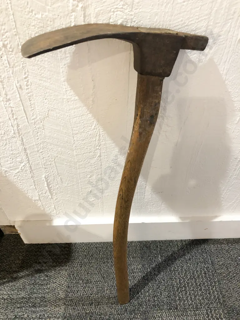 Shipwrights Adze Image 1++