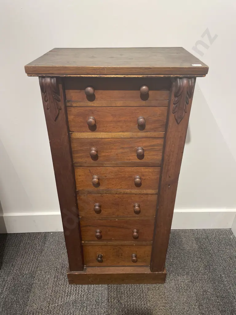 Victorian Wellington Chest (af) Image 1++