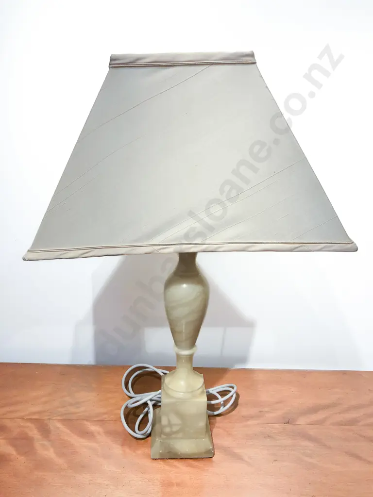 Alabaster Table Lamp Image 1++