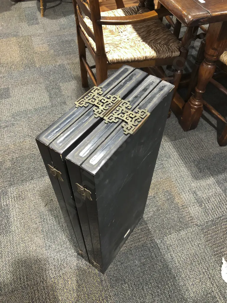 Lacquered and Glazed Four Panel Decorative Table Screen Image 1++