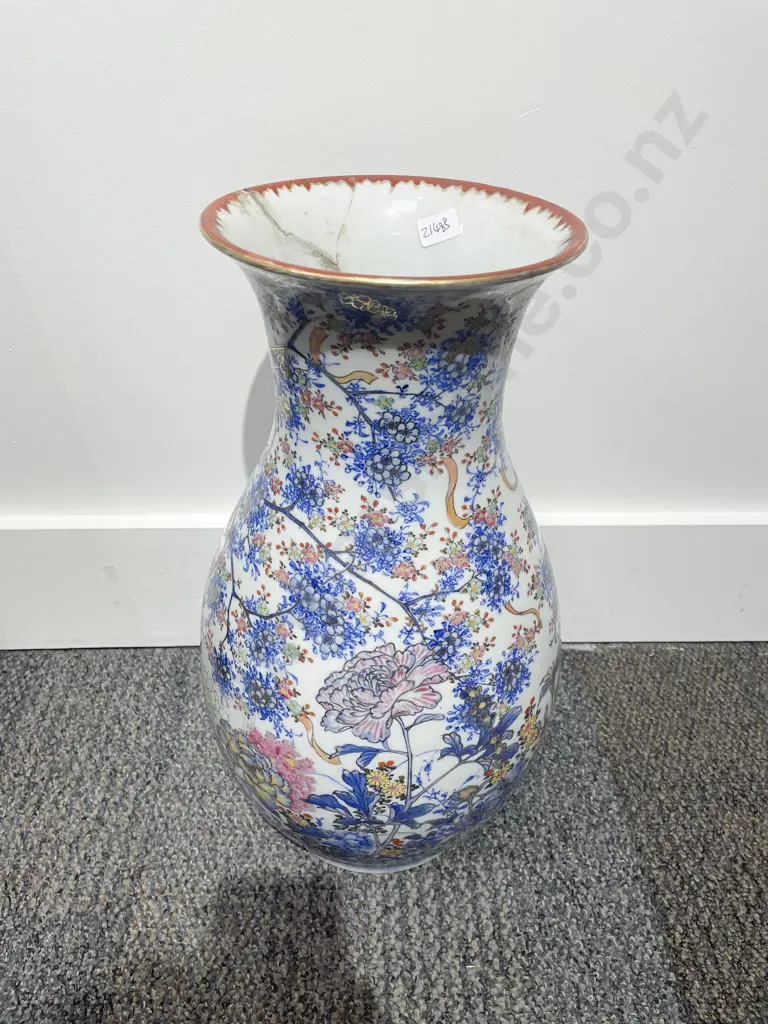 Chinese Floral and Bird Decorated Vase Image 1++