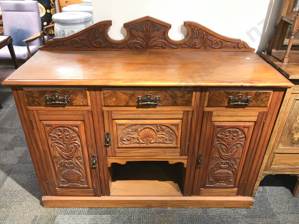 Colonial Kauri Sideboard Image 1++