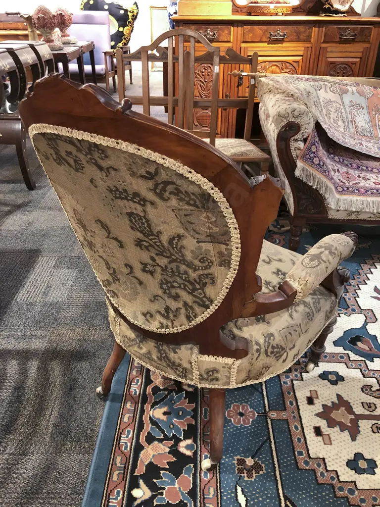 Victorian Grandfather Chair Image 1++