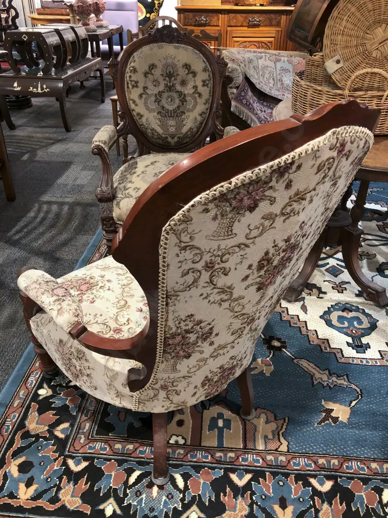 Victorian Grandfather Chair Image 1++