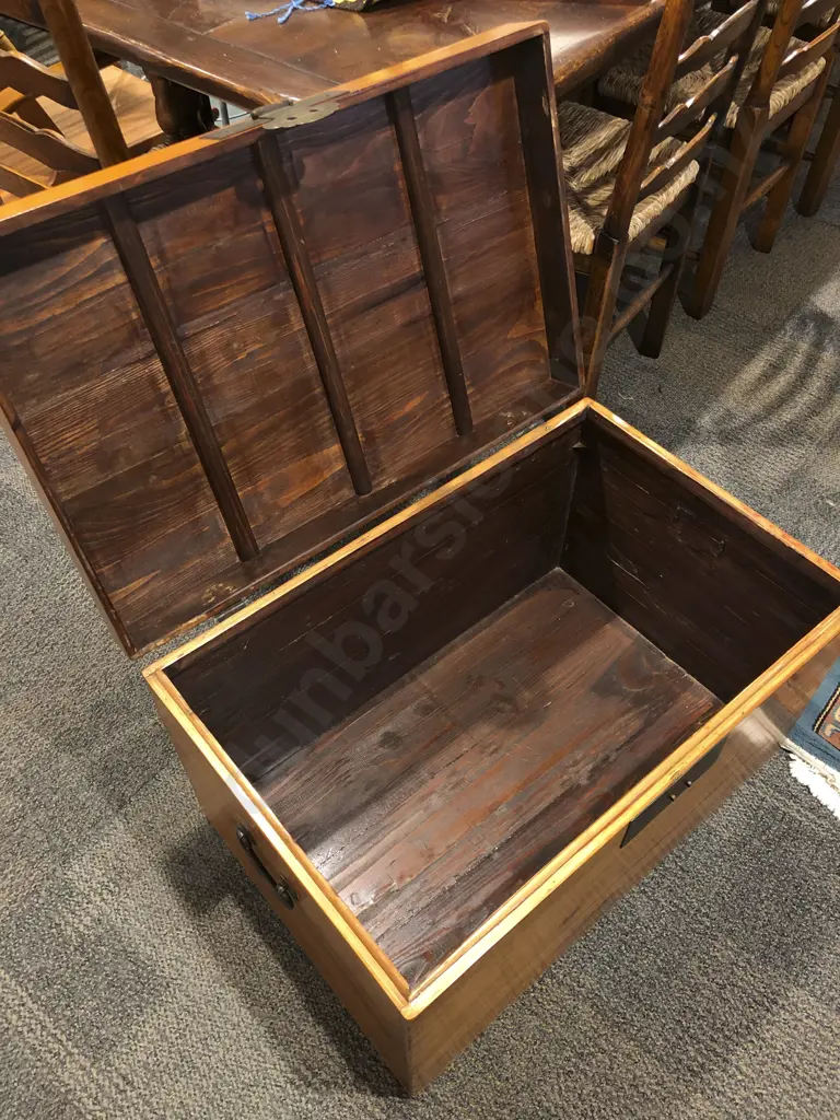 Kauri Blanket Chest Image 1++