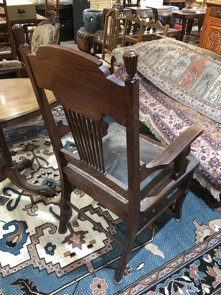 Oak Spindle Back Armchair Image 1++