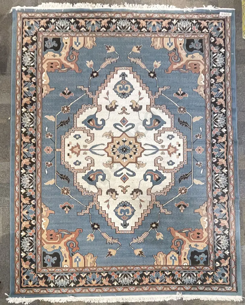 Saudi Arabian Made Large Floor Rug with centralised Floral Medallion Image 1++