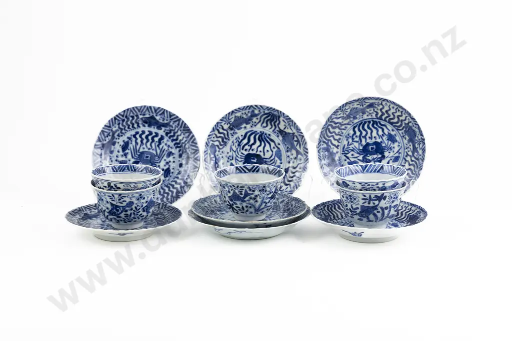 A Collection of Early 19th Century Chinese Export Porcelain Image 1++