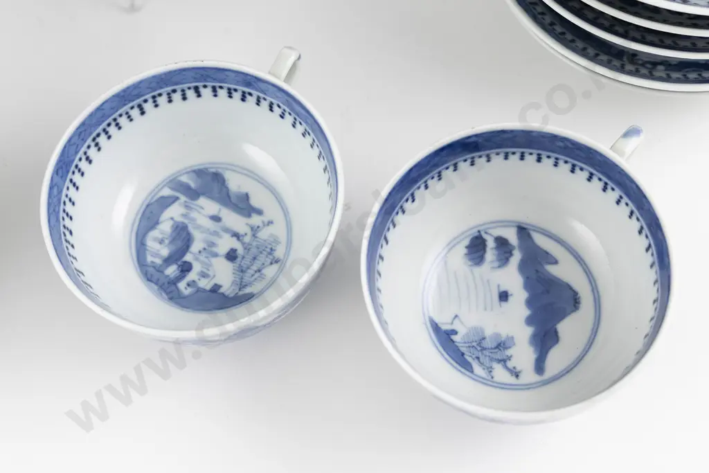 A Collection of 19th Century Nanking Blue And White Export Porcelain Image 1++