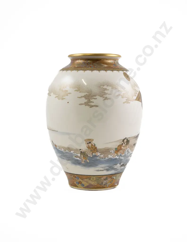 A Superb Japanese Meiji Period Satsuma Vase by Okamoto Ryozan For The Yasuda Company Image 1++