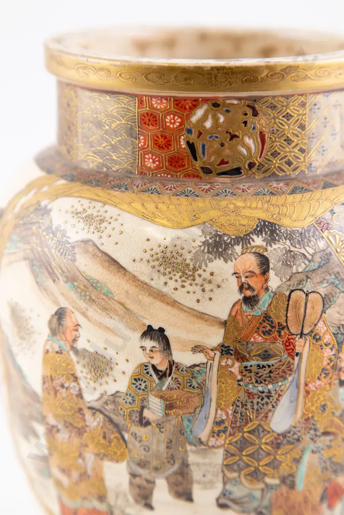 Japanese Meiji Period Satsuma Vase Image 1++