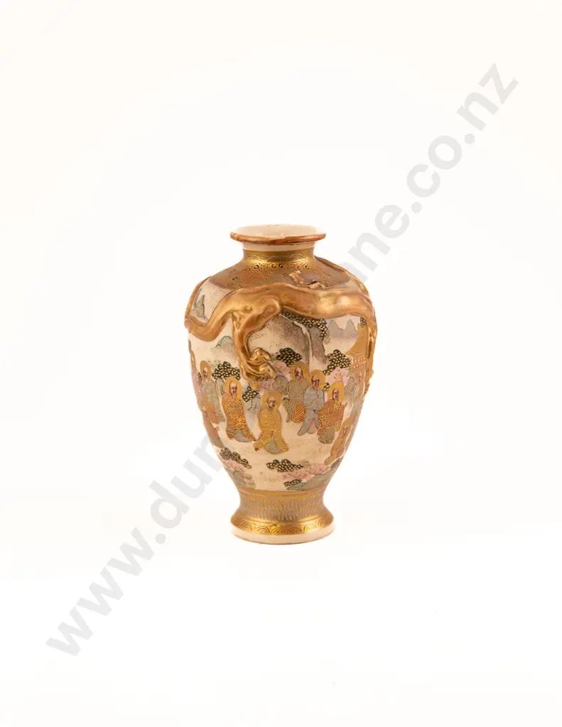 Japanese Meiji Period Satsuma Vase Image 1++