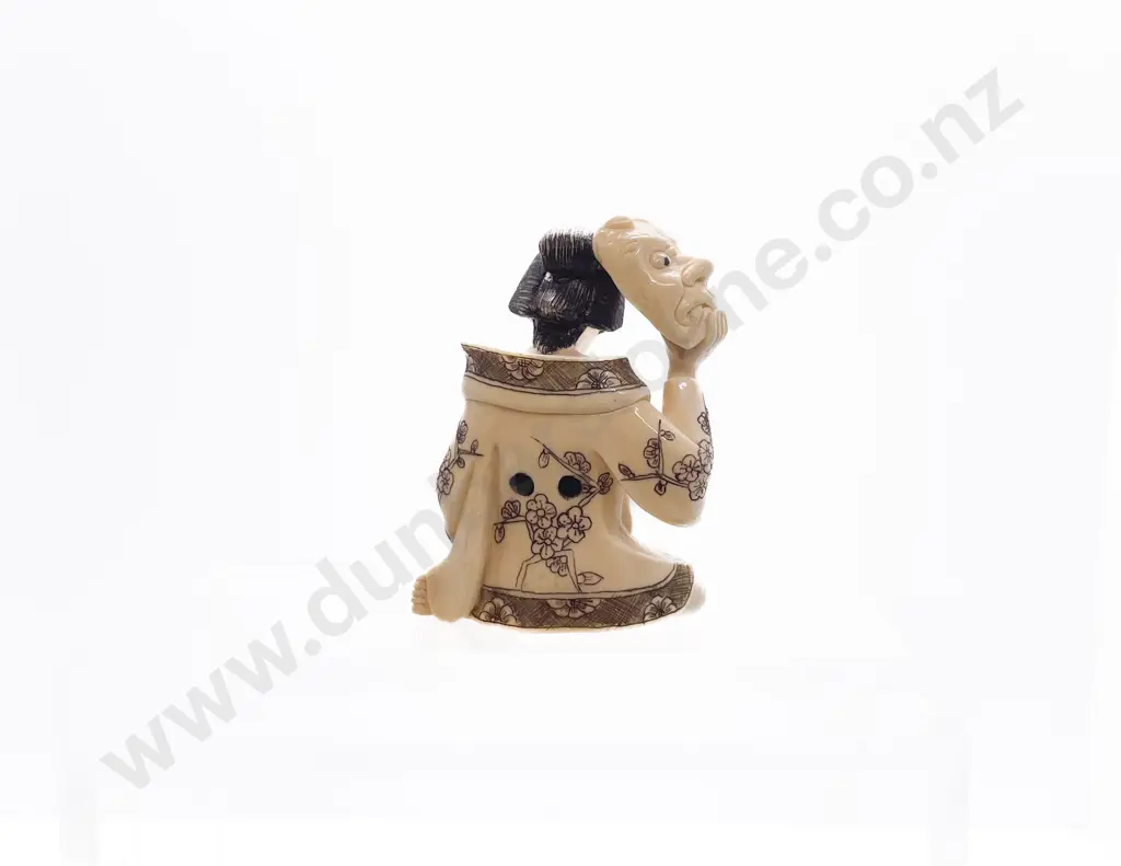 Signed and Stained Ivory Netsuke of a Erotic Geisha Image 1++