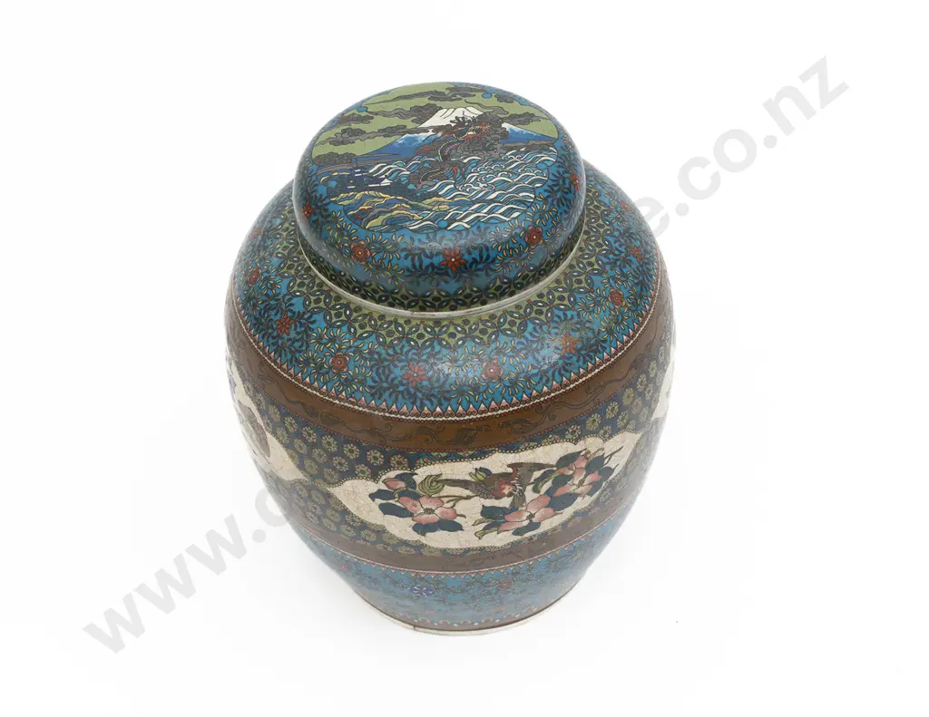 A Large And Impressive 19th Century Earthenware Lidded Vase Image 1++