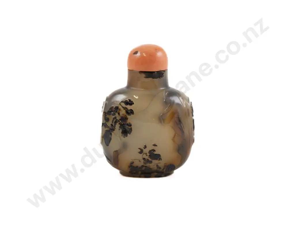 A Fine Chinese 19th Century Agate Snuff Bottle Image 1++