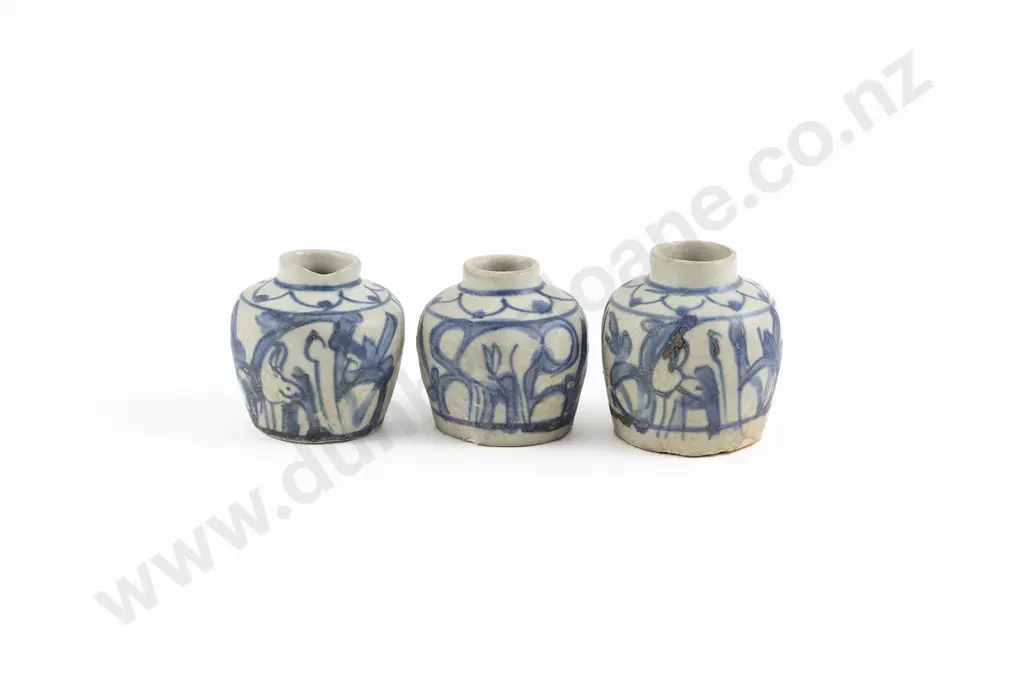Three Chinese Provincial Ming Blue and White Shipwreck Jars Image 1++