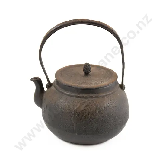 Japanese Meiji Period Cast Iron Tetsubin