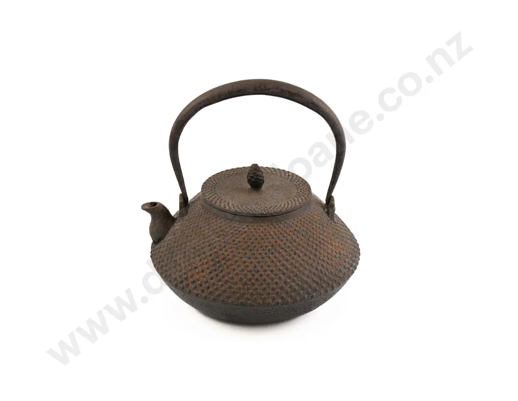 Japanese Meiji Period Cast Iron Tetsubin Image 1++