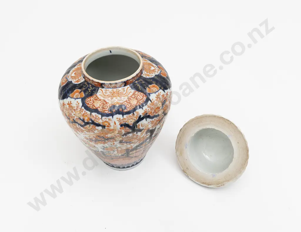 A Large Meiji Period Lidded Vase Image 1++
