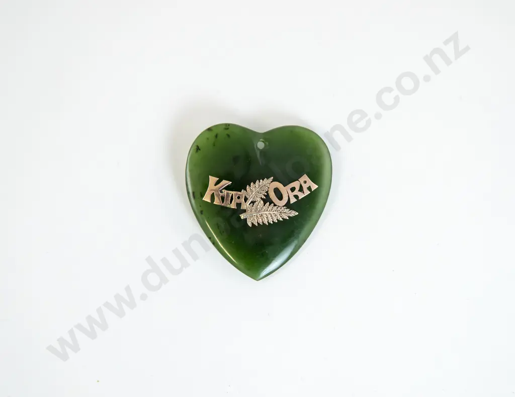 NZ 9ct Gold Mounted 'Kiaora' Greenstone Heart Pendant Image 1++