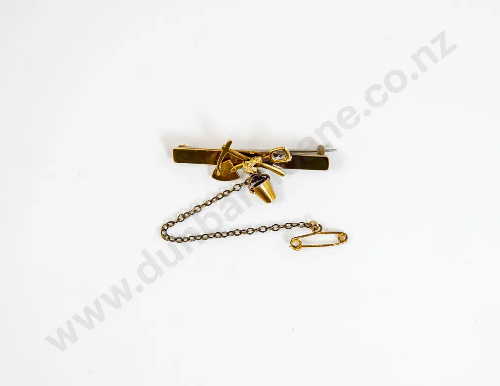NZ Colonial 15ct Gold Miners Bar Brooch Image 1++