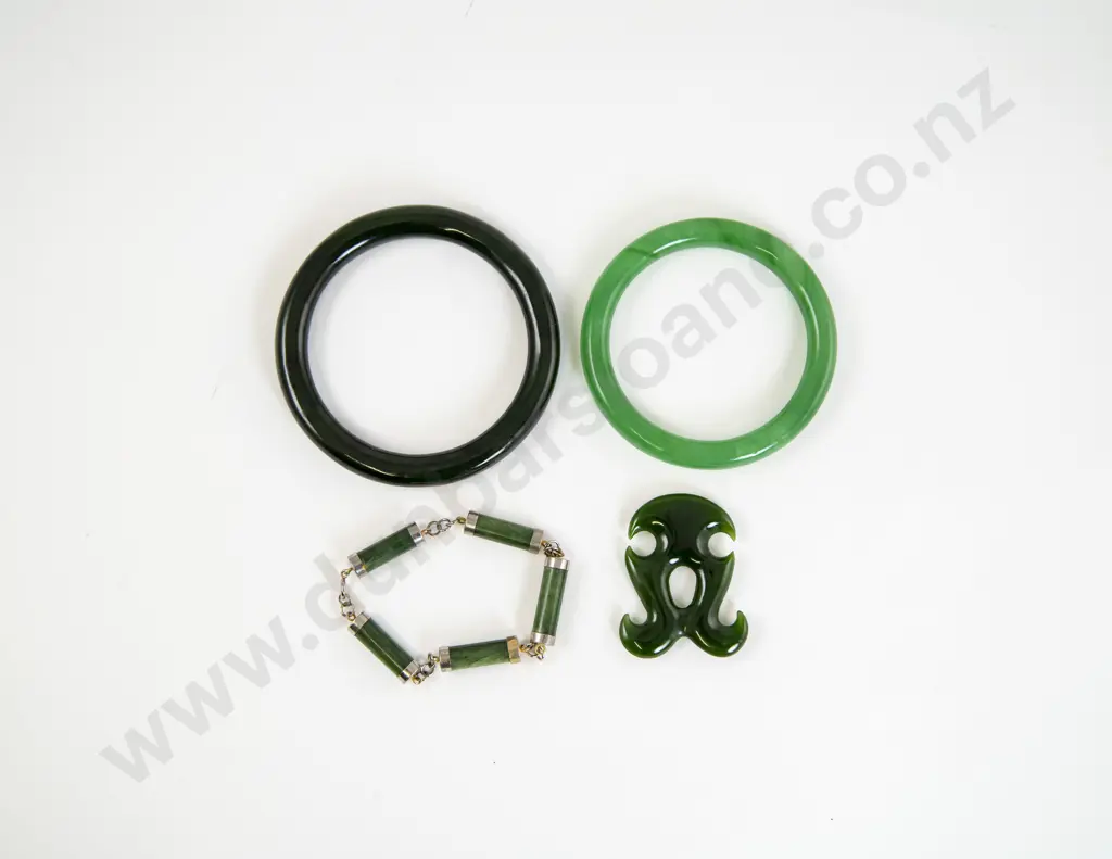 Two NZ Greenstone Bangles Chinese Jade Bangle and Pendant Image 1++