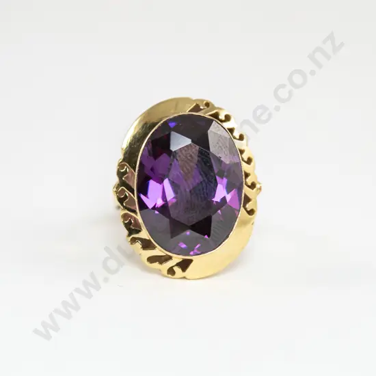 9ct Large Single Amethyst Dress Ring