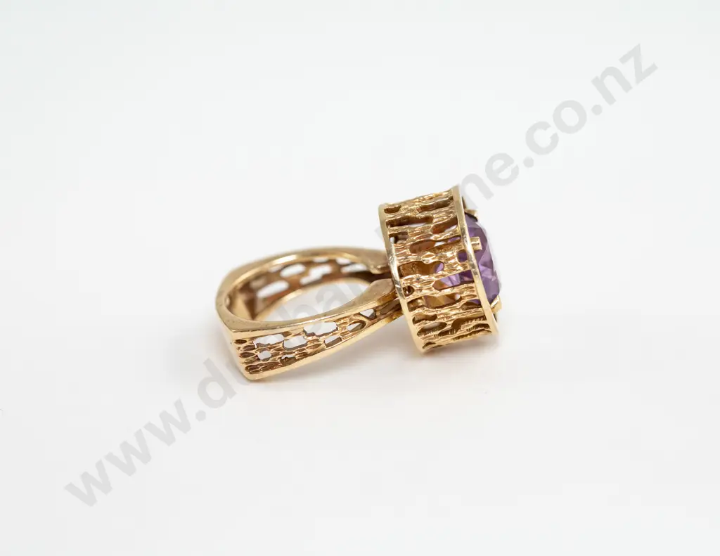 Peter Minturn 9ct Single Amethyst Dress Ring Image 1++