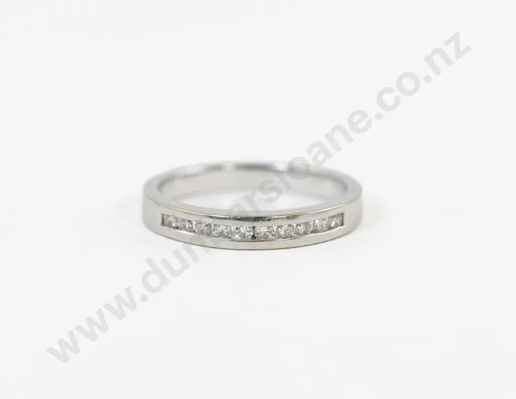 18ct White Gold Ten Stone Diamond Band Ring Image 1++