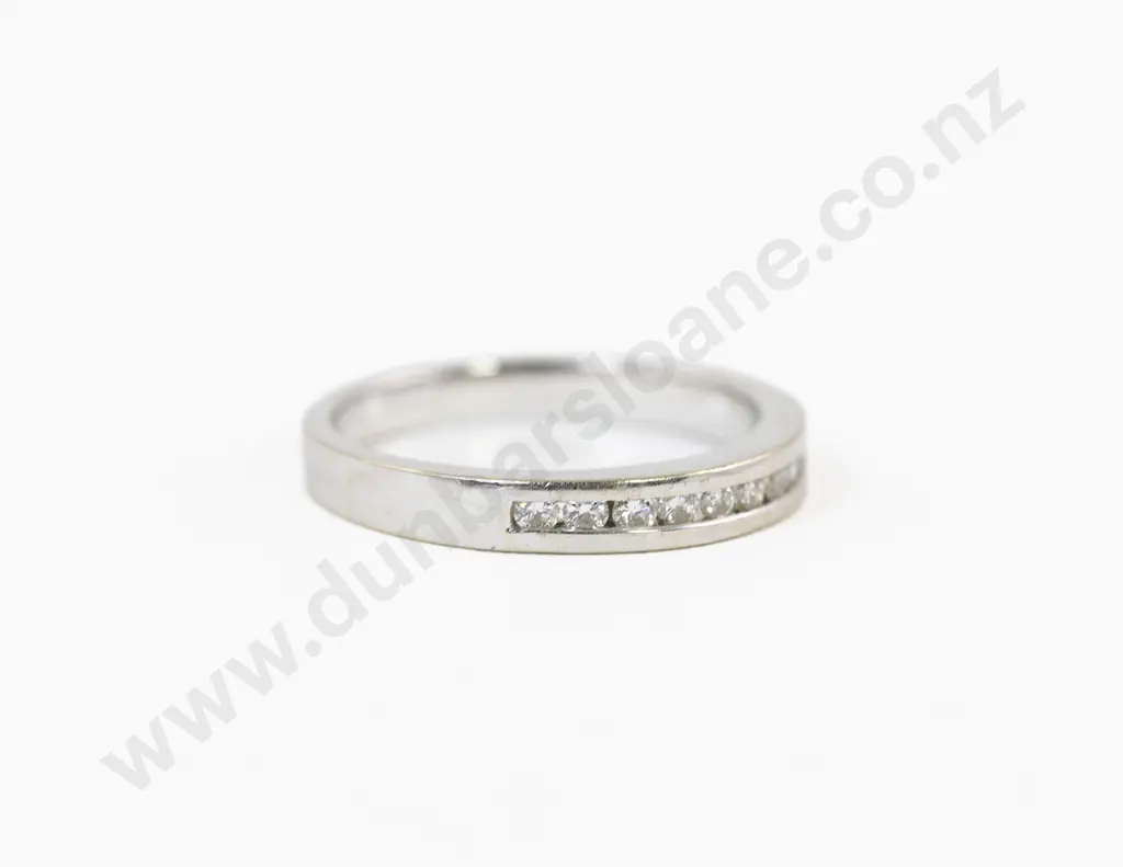18ct White Gold Ten Stone Diamond Band Ring Image 1++