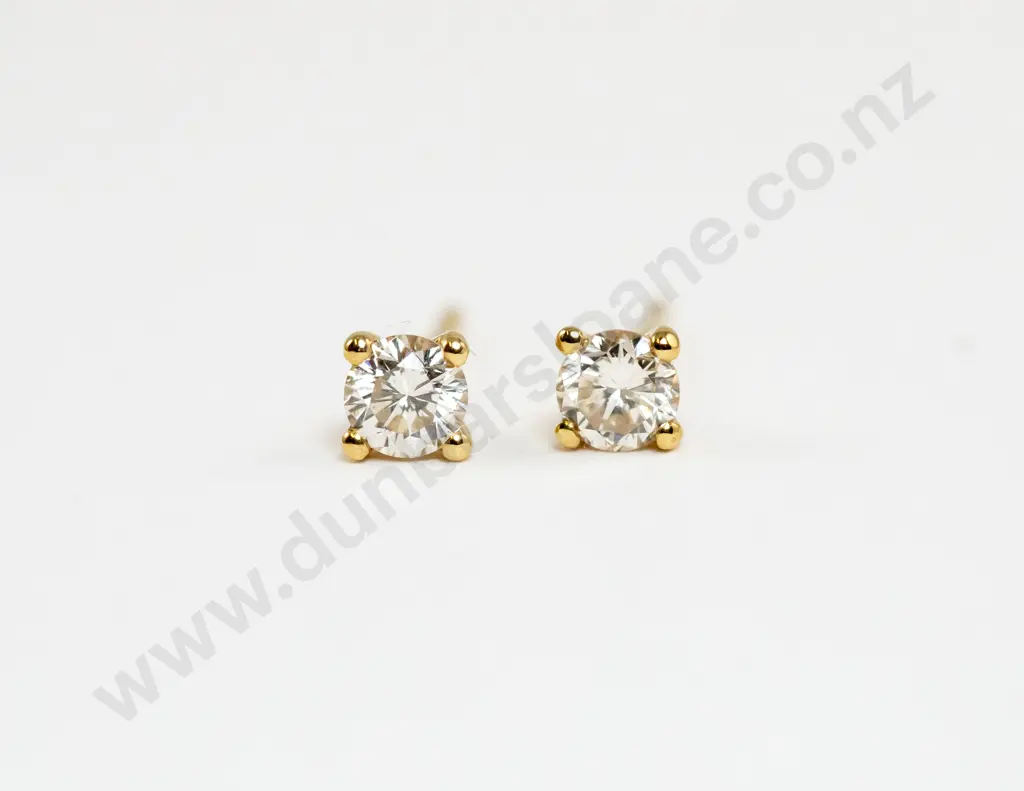 Pair 18ct Diamond Stud Earrings Image 1++
