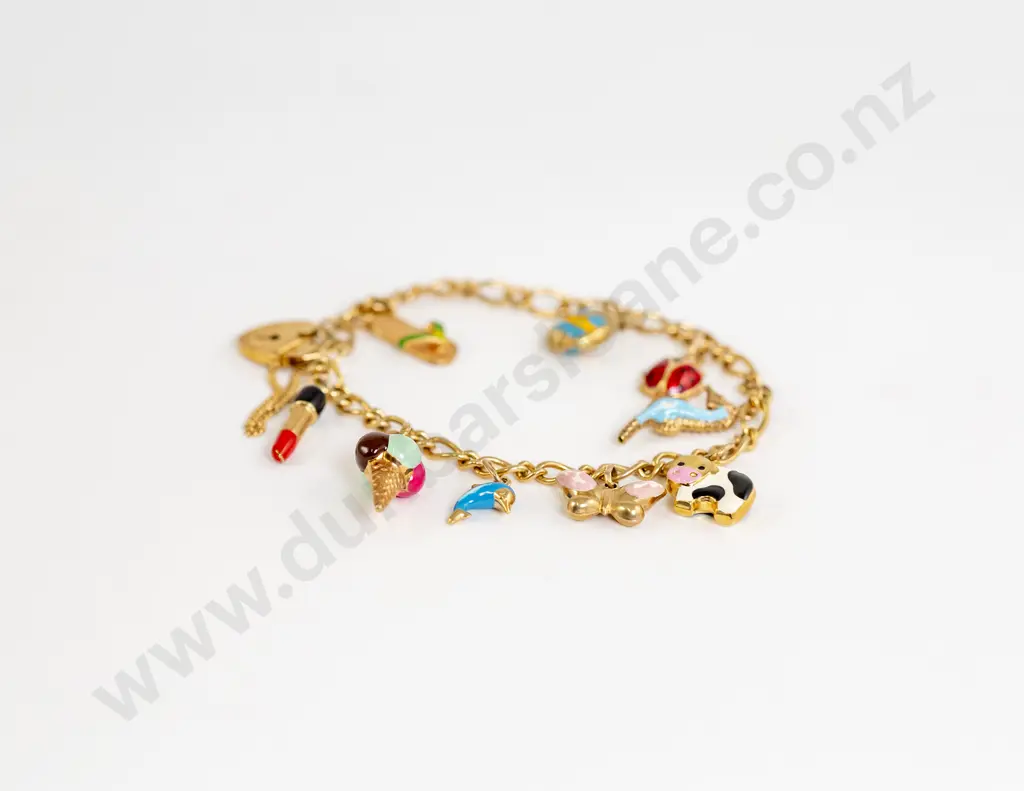 9ct Mixed Curb Link Charm Bracelet Image 1++