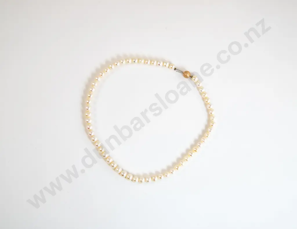 Single Strand Uniformed Cultured Pearl Necklace Image 1++