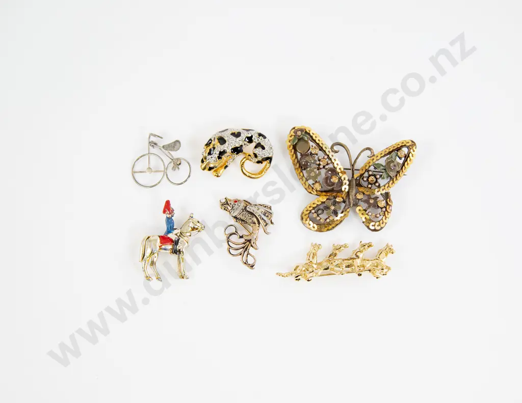 London Souvenir Mounted Life Guard Brooch Image 1++