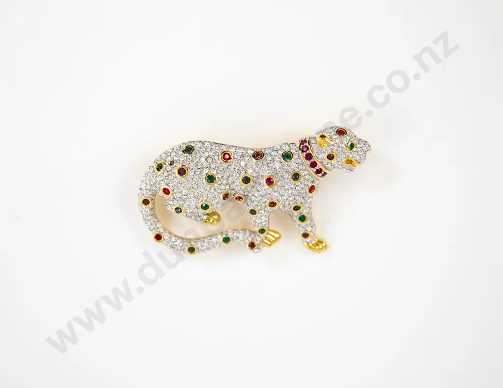 Boxed Swarovski Crystal Duchess of Windsor Style Prowling Big Cat Brooch Image 1++