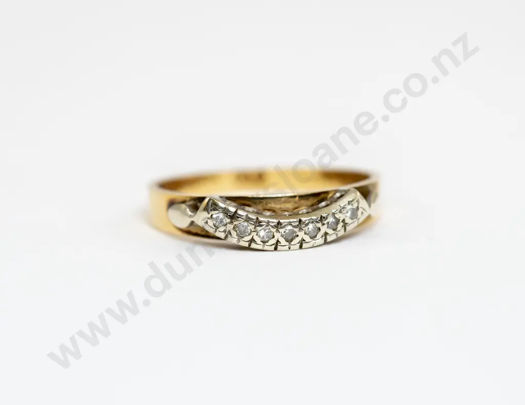 18ct Seven Stone Diamond Curve Band Image 1++