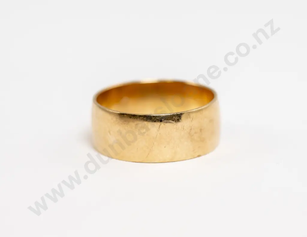 9ct Plain Wide Wedding Band Image 1++