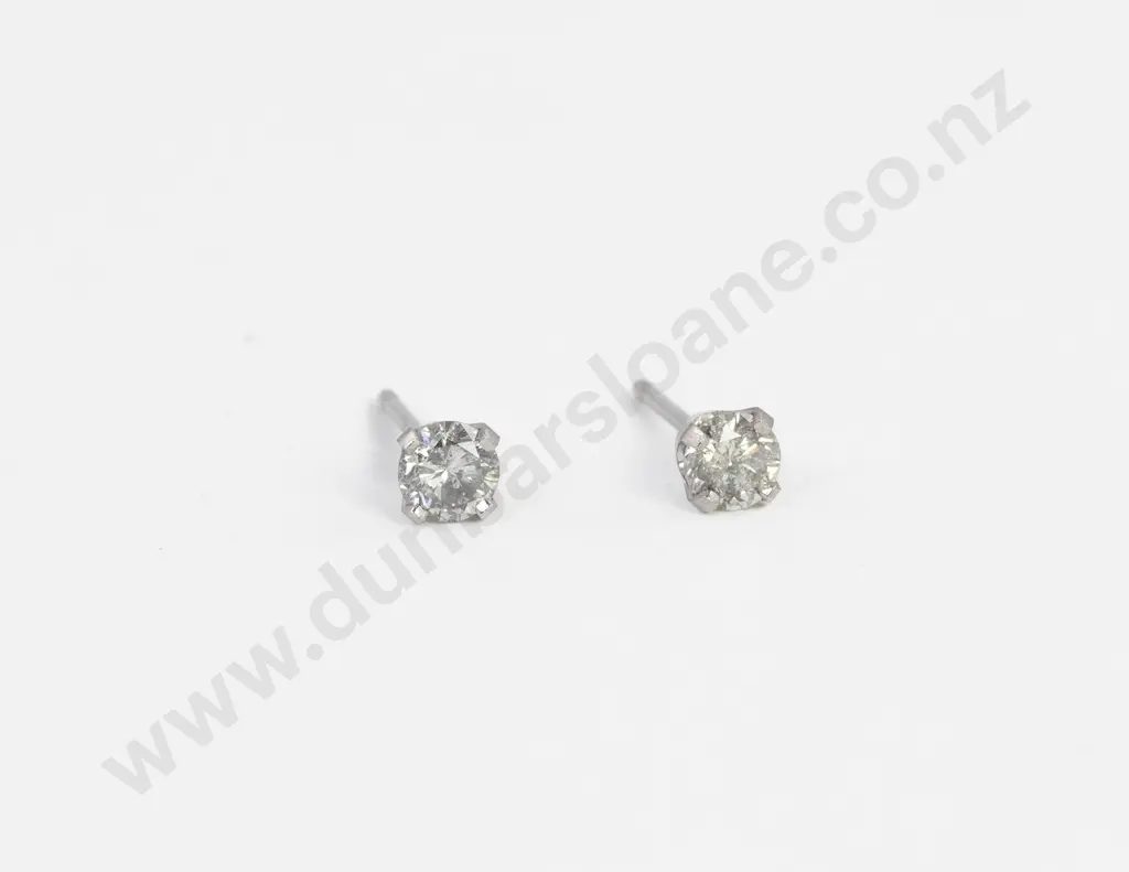 Pair 14ct White Gold Diamond Stud Earrings Image 1++