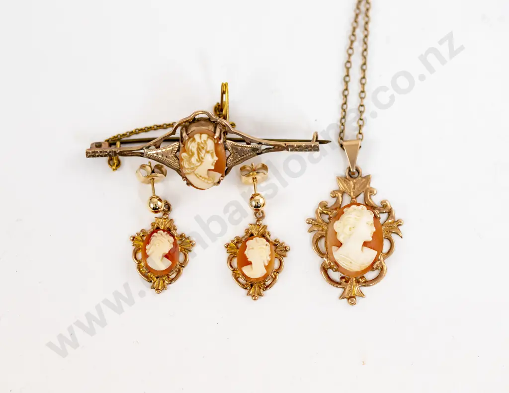 9ct Framed Classical Portrait Cameo Pendant with Brooch and Earrings Image 1++