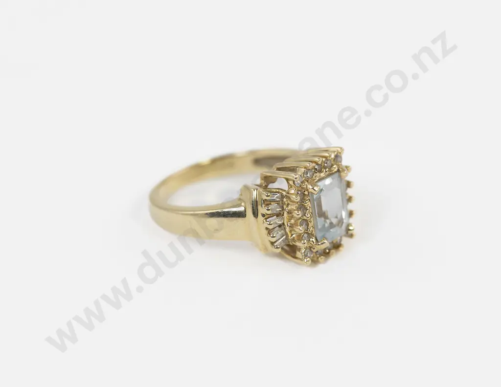 14ct 29stone Aquamarine and Diamond Cluster Ring Image 1++