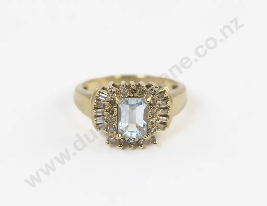 14ct 29stone Aquamarine and Diamond Cluster Ring Image 1++