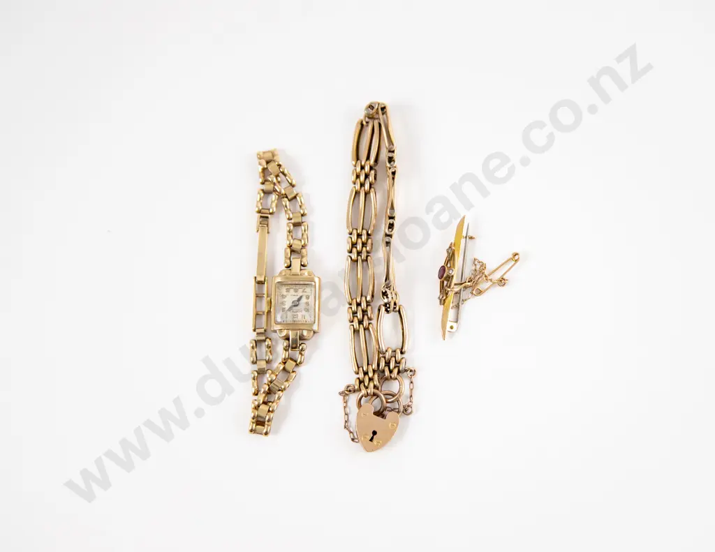 9ct Trace Link Bracelet and 9ct Garnet and Seed Pearl Brooch Image 1++