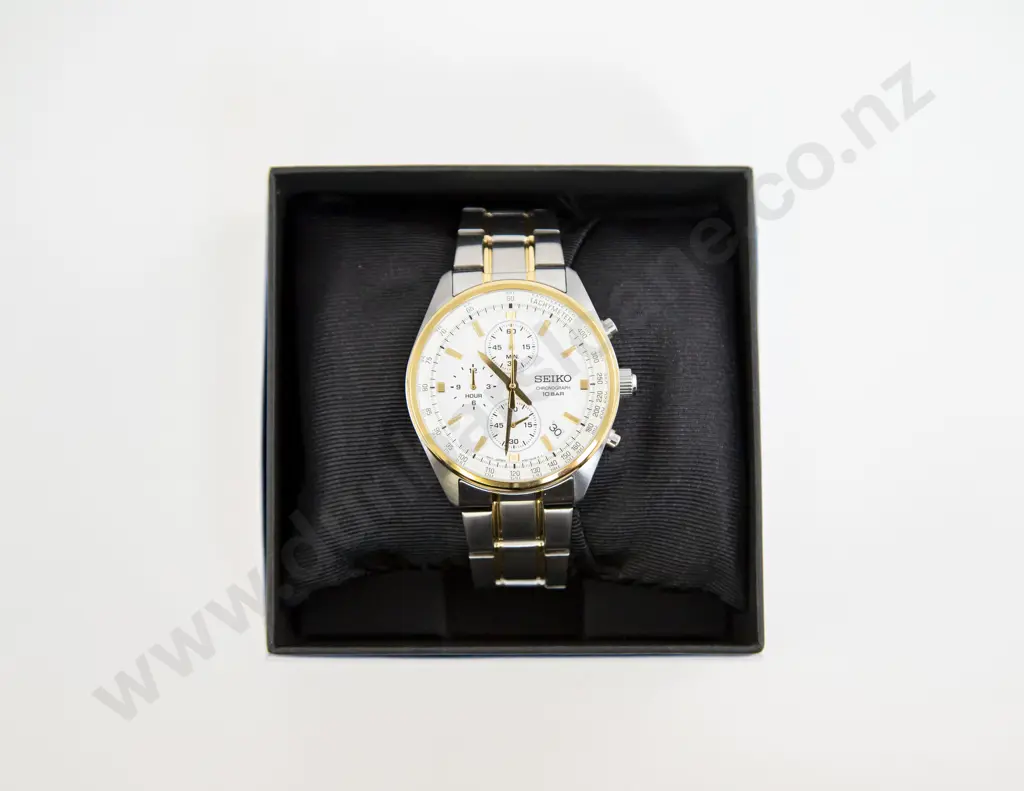 As New Cased Seiko Chronograph 10Bar Gents Stainless Steel Wristwatch Image 1++