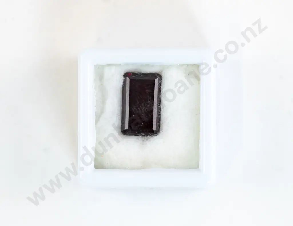 Unmounted Garnet Image 1++