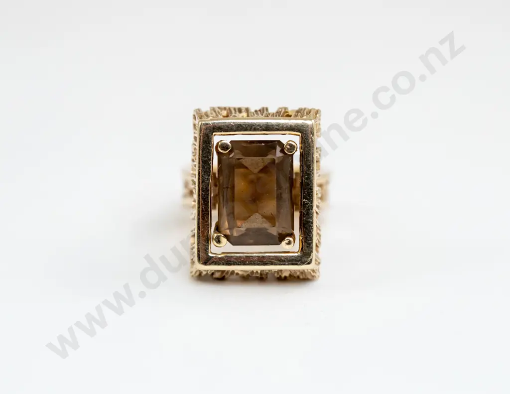 Peter Minturn 9ct Large Single Smokey Quartz Dress Ring Image 1++